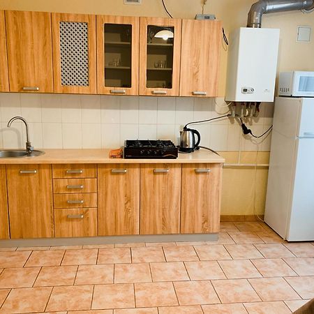 Apartments Domovik Мостова 5 Кв 38 Μουκάτσεβο Εξωτερικό φωτογραφία