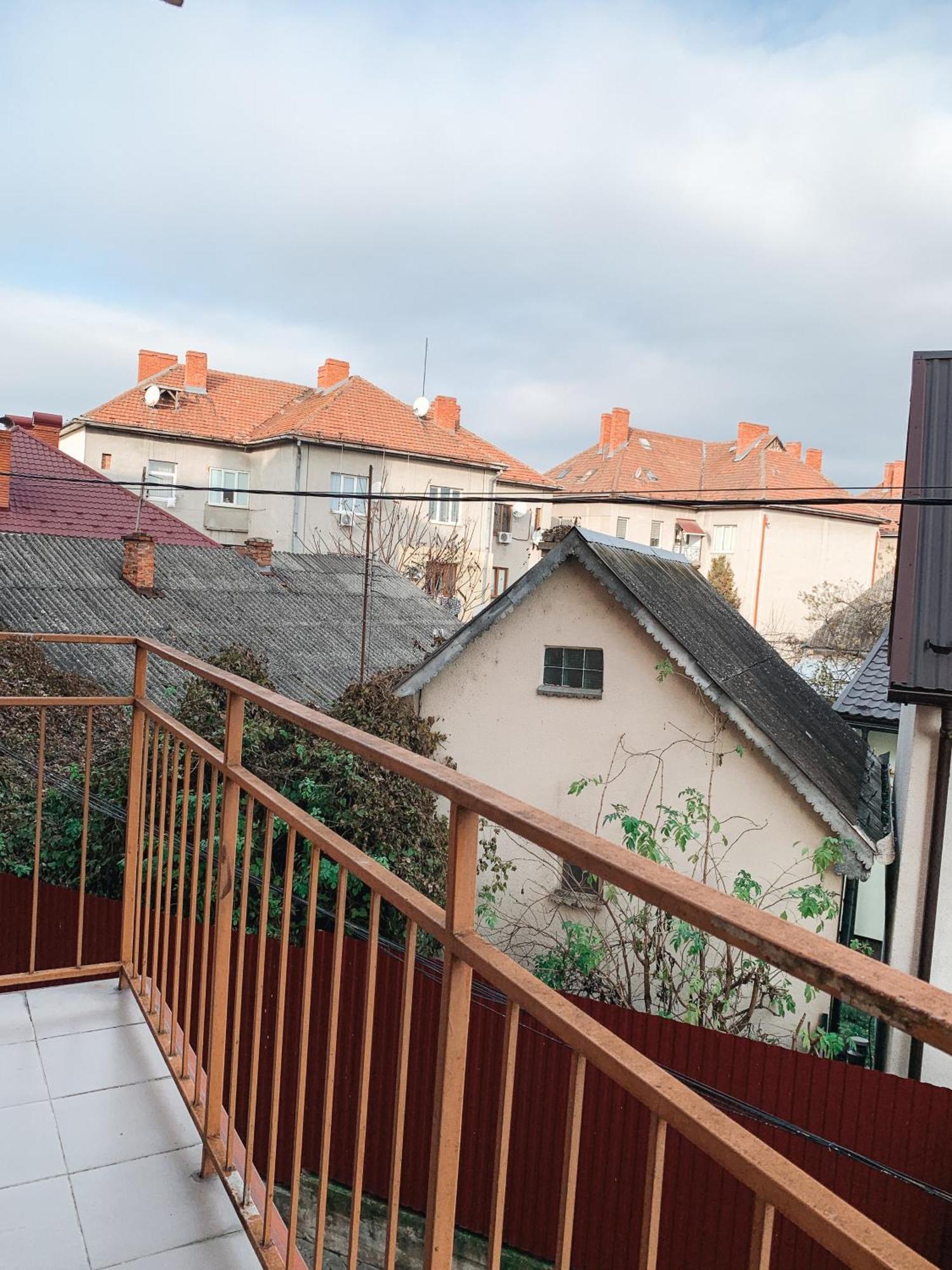 Apartments Domovik Мостова 5 Кв 38 Μουκάτσεβο Εξωτερικό φωτογραφία