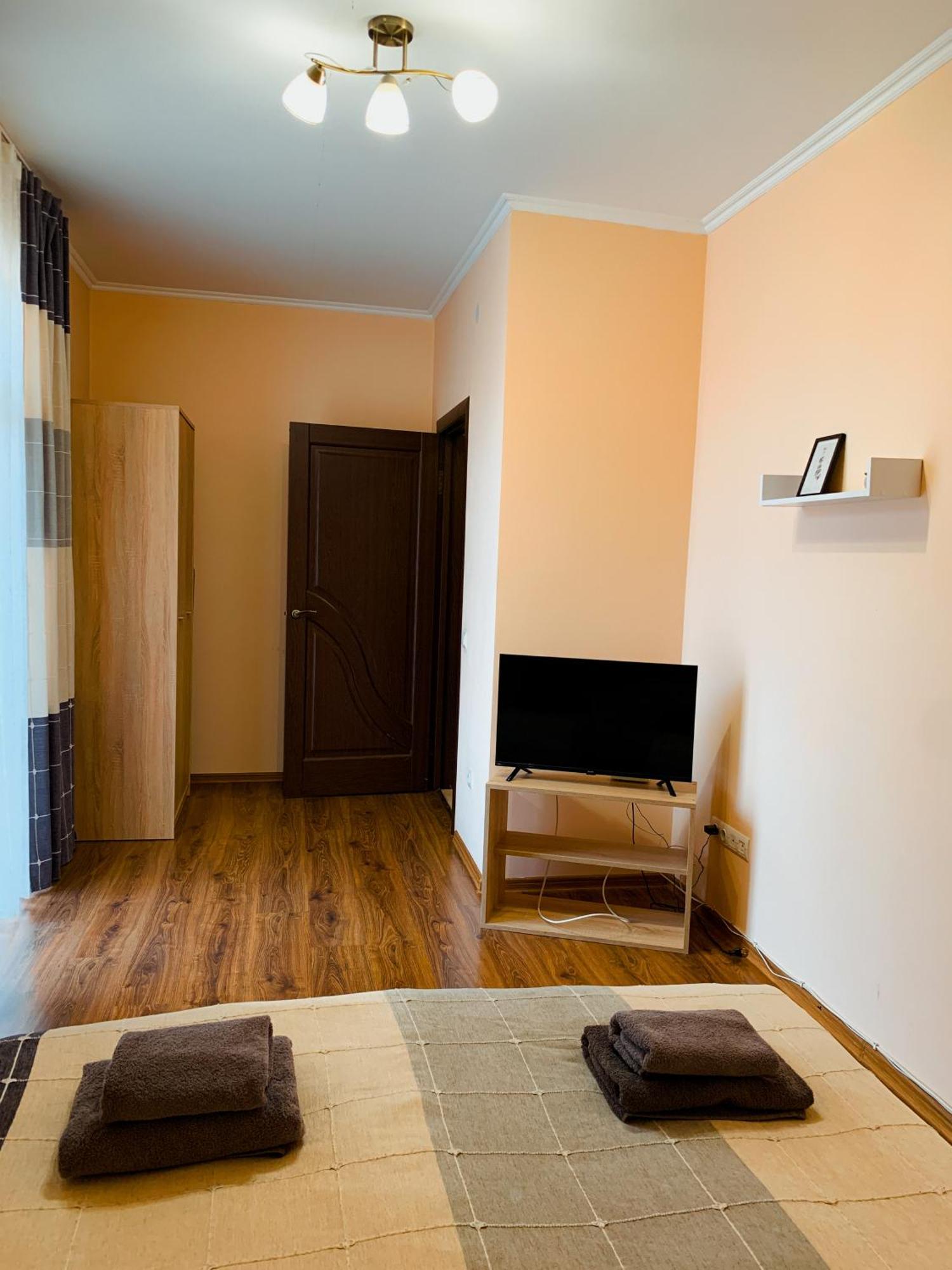 Apartments Domovik Мостова 5 Кв 38 Μουκάτσεβο Εξωτερικό φωτογραφία
